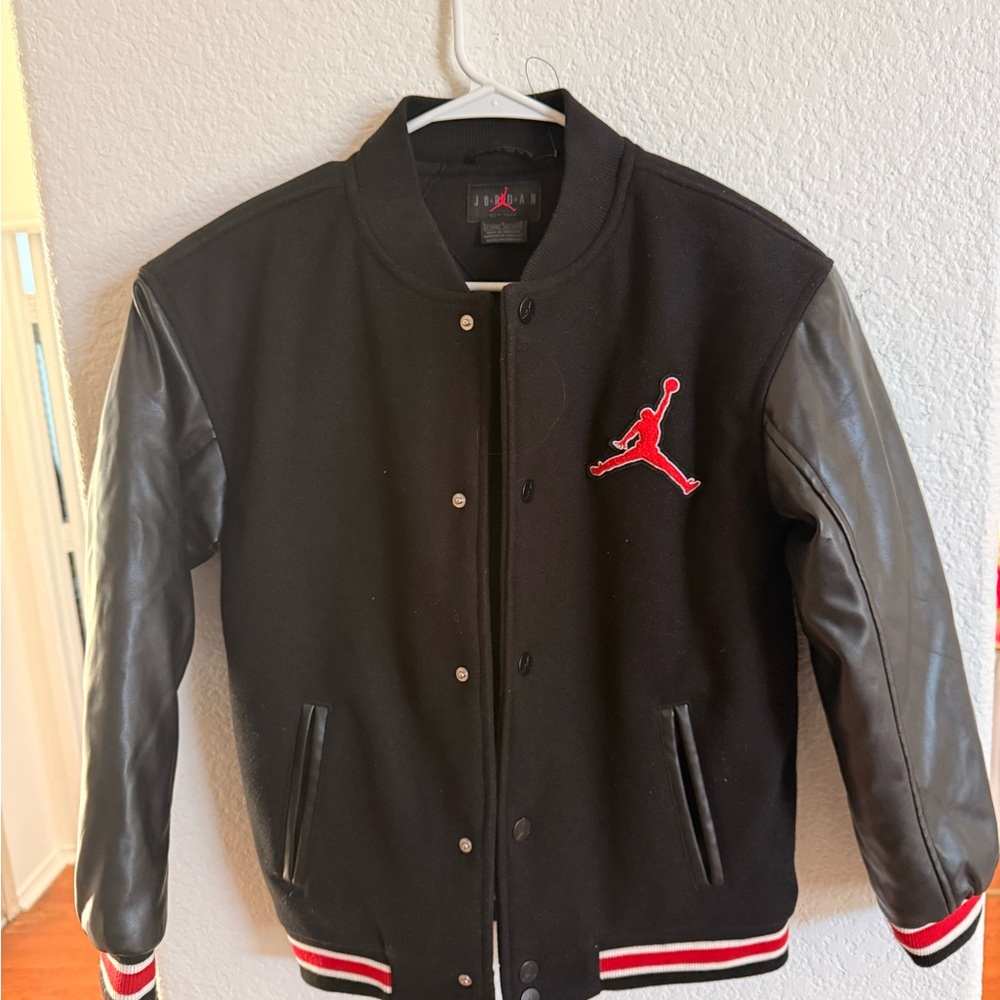 Jordan Varsity Jacket Black Wool Leather Sleeves Jumpman Snap Up Size L 12-13yr